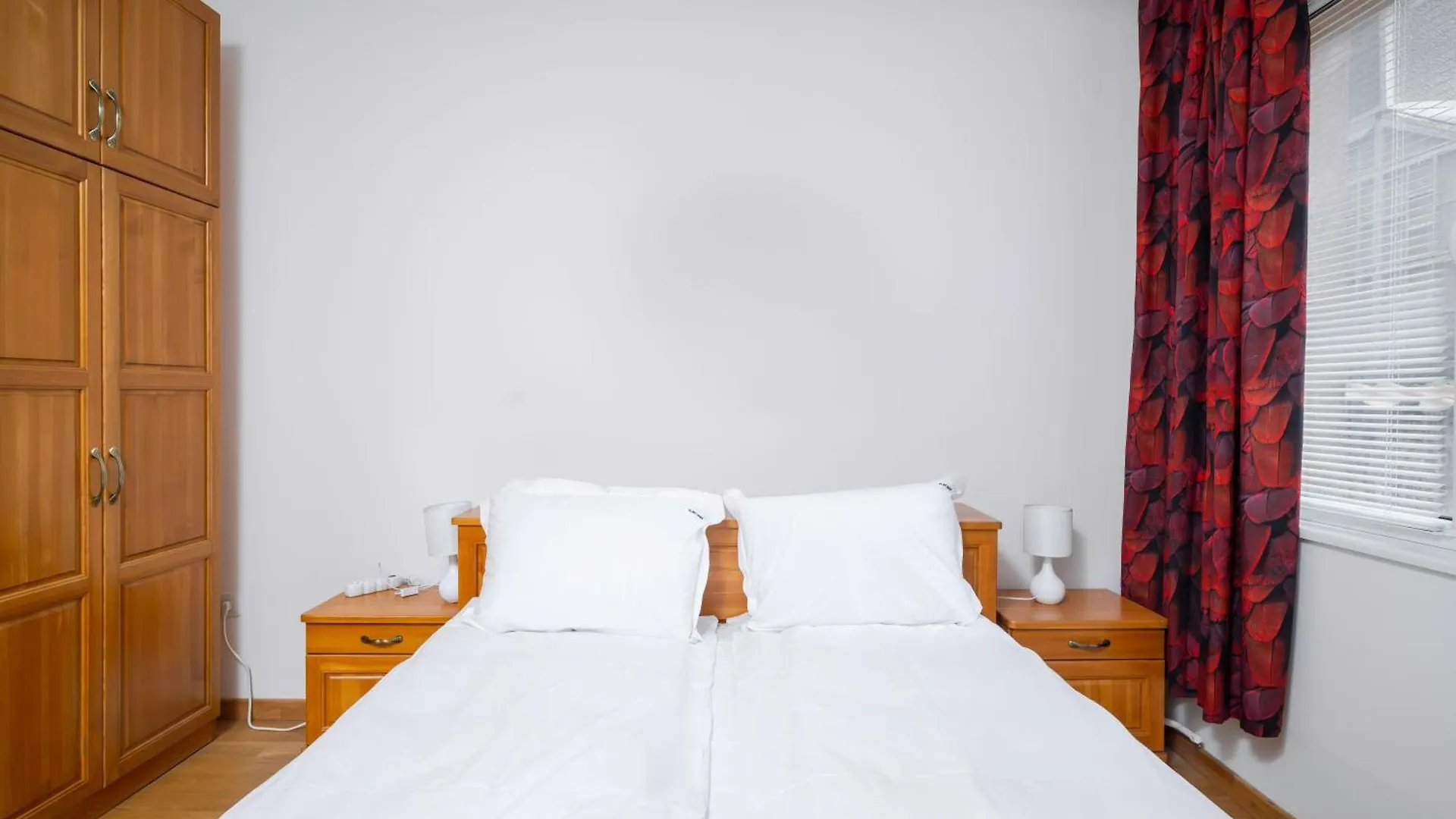 1Bd Flat With Desk On Russian Monument Square Apartment Sofia