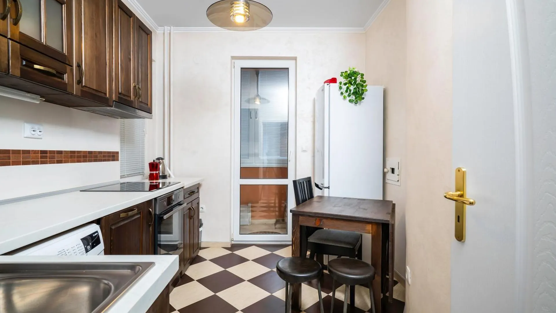 1Bd Flat With Desk On Russian Monument Square Apartment Sofia Bulgaria