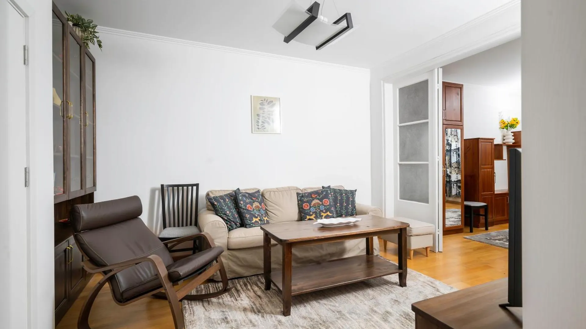1Bd Flat With Desk On Russian Monument Square Apartment Sofia 0*,